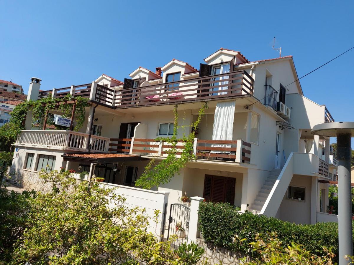 Apartmani Štambuk Jelsa  Bagian luar foto